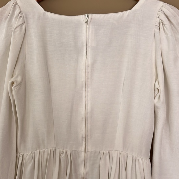 Vintage Laura Ashley Gown:  Understated and elegant. STILL AVAILABLE 8/5/24 - Picture 6 of 7